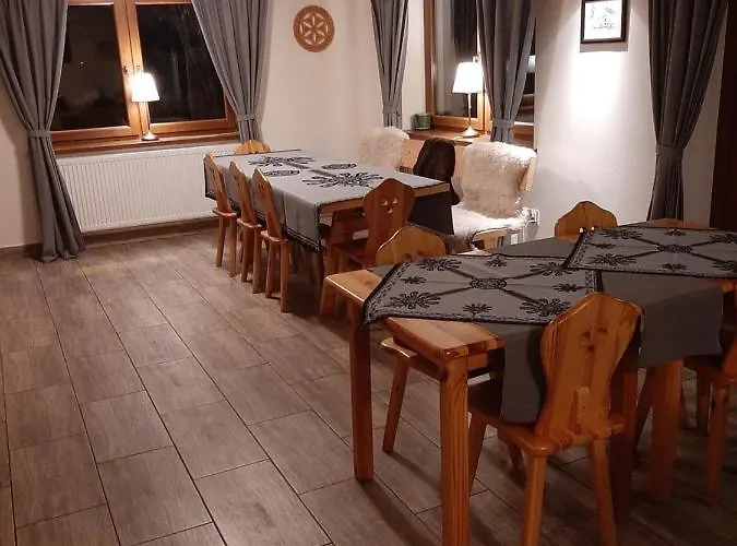 Tomida Oda ve Kahvaltı