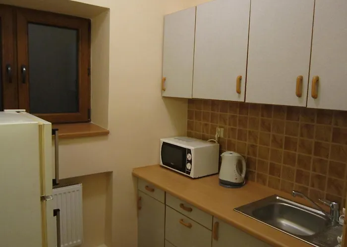 Tomida Oda ve Kahvaltı